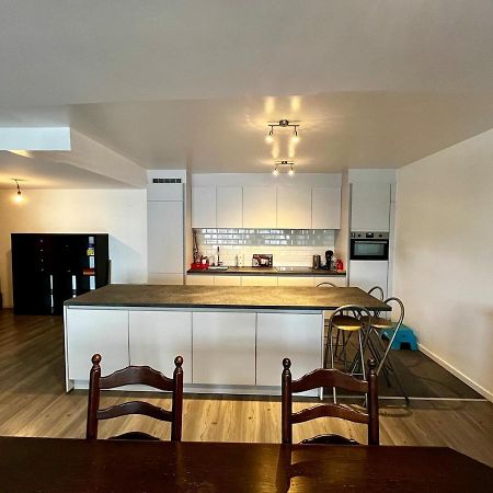 Big Apartment With Parking In Antwerpen Kültér fotó