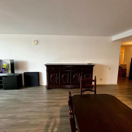 Big Apartment With Parking In Antwerpen Kültér fotó