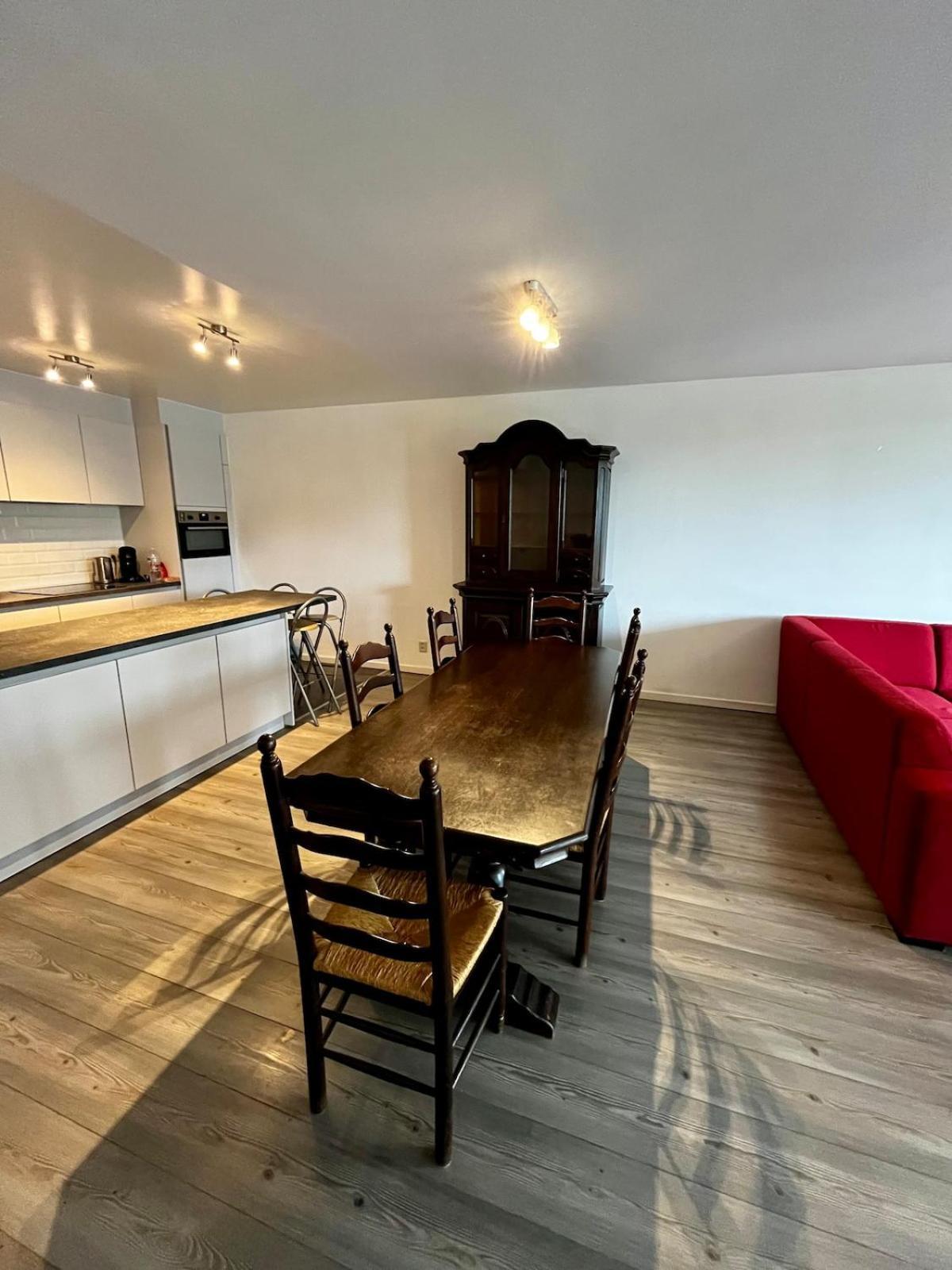 Big Apartment With Parking In Antwerpen Kültér fotó
